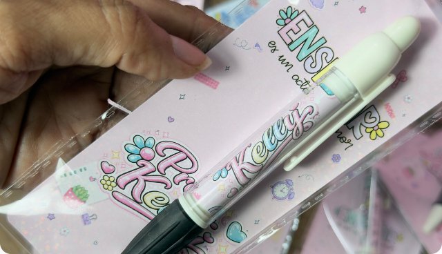 Lapicero y agenda personalizados con nombre